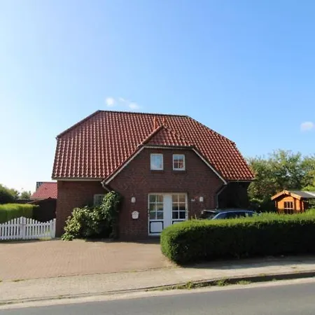 Ferienwohnung Cafe Caro Carolinensiel Exterior photo